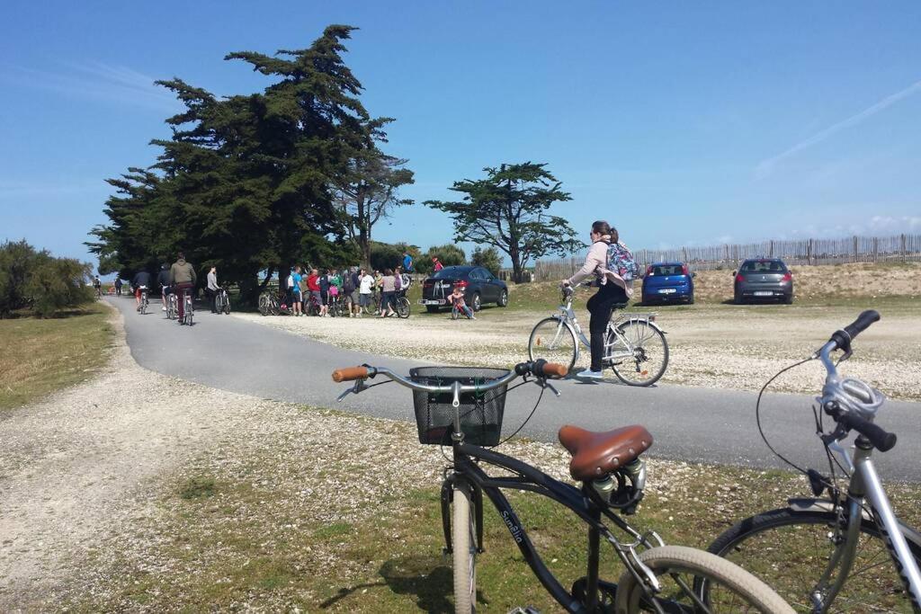 Beau T3 *** Pour 2 A 4 Pers Avec Patio Privatif Lägenhet La Couarde-sur-Mer Exteriör bild